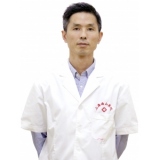  郑少雄 