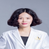  赵丽 